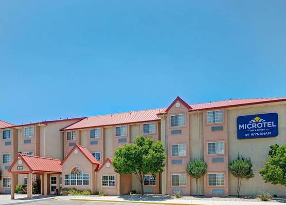 Microtel Inn & Suites by Wyndham Albuquerque West 1