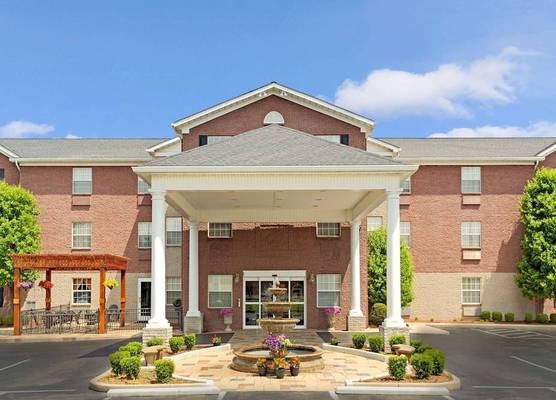 Hawthorn Extended Stay by Wyndham Cincinnati/Sharonville 1
