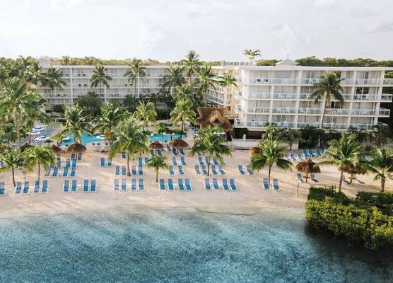 Reefhouse Resort & Marina 1