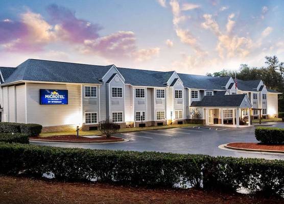 Microtel Inn & Suites by Wyndham Southern Pines Pinehurst 1