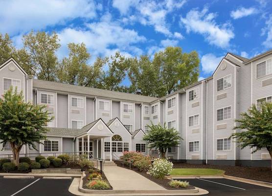 Microtel Inn & Suites by Wyndham Atlanta Buckhead Area 1