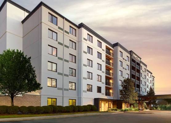 Courtyard by Marriott New Orleans Metairie 1