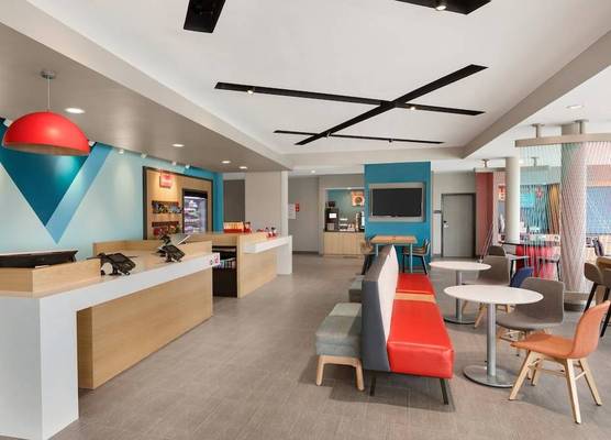 avid hotel CHICAGO O’HARE – DES PLAINES by IHG 1