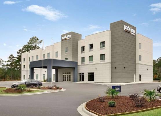 Park Inn by Radisson Florence, SC 1