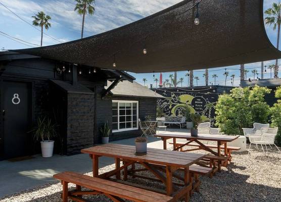 The Green Room Hotel 1