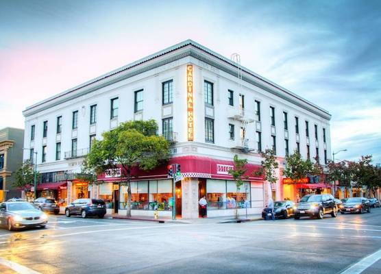 Cardinal Hotel 1