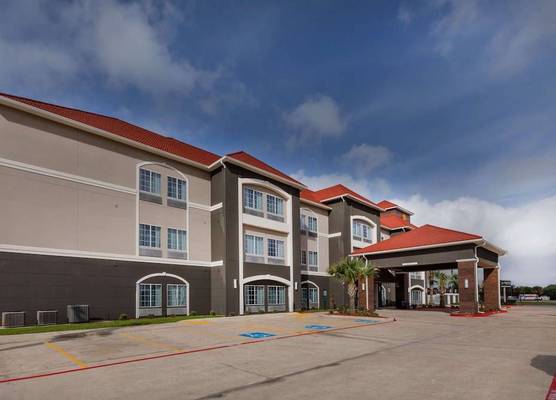 La Quinta by Wyndham Port Lavaca 1