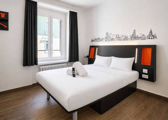 easyHotel Zürich City Limmatplatz 1