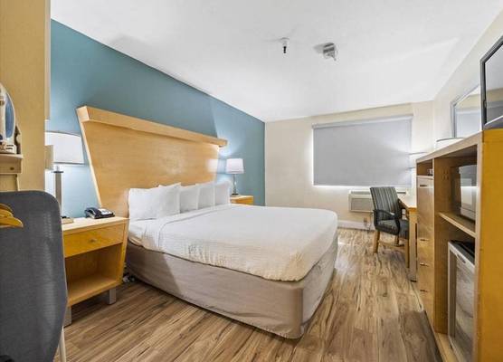 Days Inn by Wyndham Woodland 1