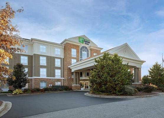 Holiday Inn Express & Suites GREENSBORO - AIRPORT AREA by IHG 1
