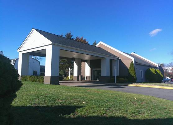 Carradoc Hall Hotel & Conference Center - Leesburg by The Red Collection 1