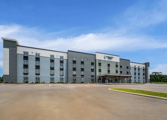 WoodSpring Suites Baton Rouge Airport 1