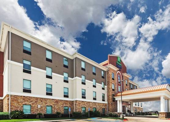 Holiday Inn Express & Suites PORT ARTHUR CENTRAL-MALL AREA by IHG 1