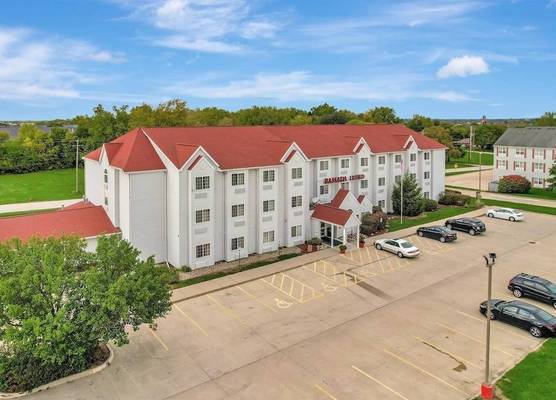 Ramada Limited Bloomington IL I-74/I-55 1