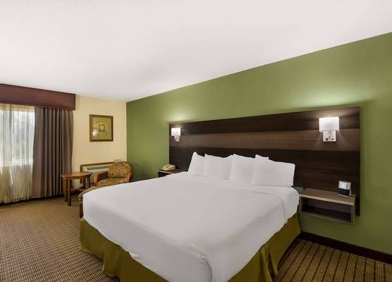 Best Western Prairie Inn & Conference Center 1