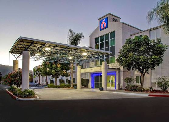 Motel 6 Gilroy, CA 1
