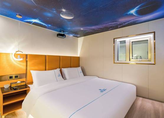 Dequan Luxury CBD Hotel 1