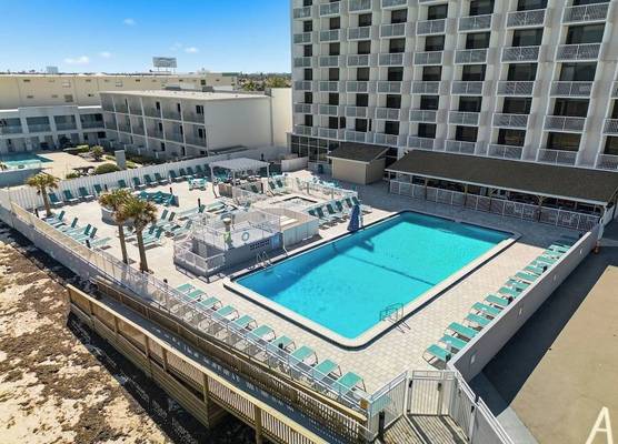 The Maverick Resort - Ormond Beach 1