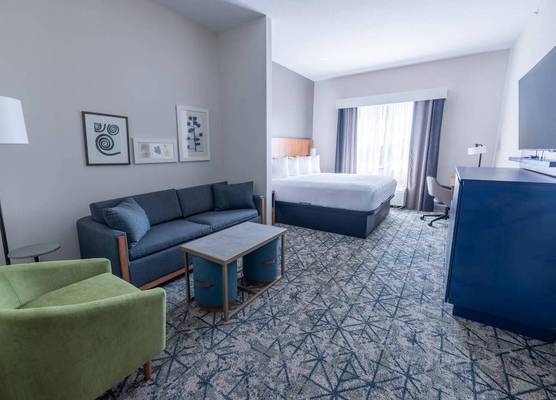 Country Inn & Suites by Radisson, St Petersburg - Clearwater, FL 1