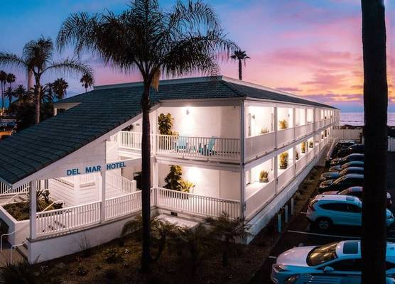 Del Mar Beach Hotel 1