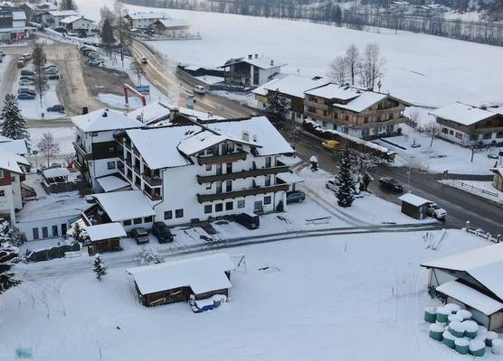 Sport und Familienhotel Klausen 1