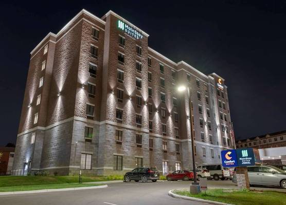 MainStay Suites Cincinnati University - Uptown 1