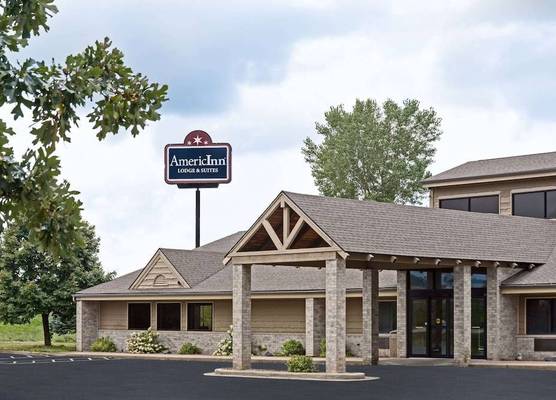 AmericInn by Wyndham Tomah 1
