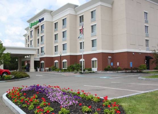 Holiday Inn Express CORTLAND by IHG 1