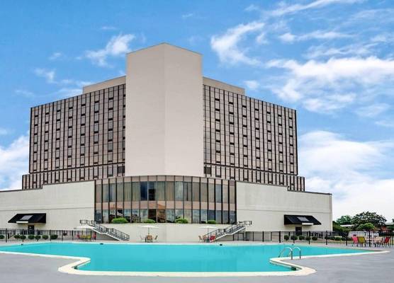 Wyndham Garden Norfolk Downtown 1