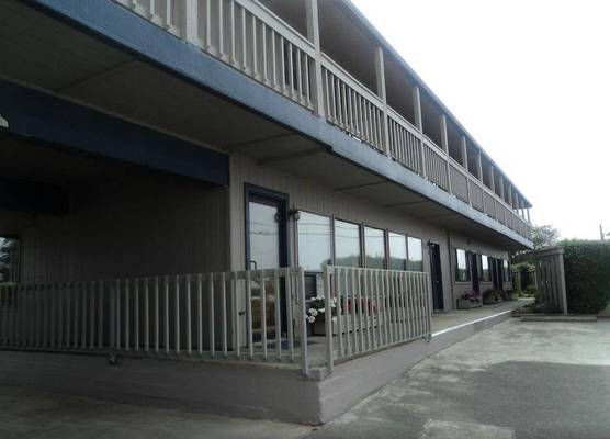 Lighthouse Cove Inn 1