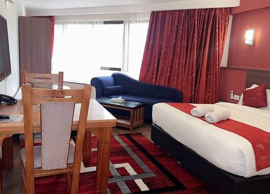 The Crossroads Hotel, Westlands 1