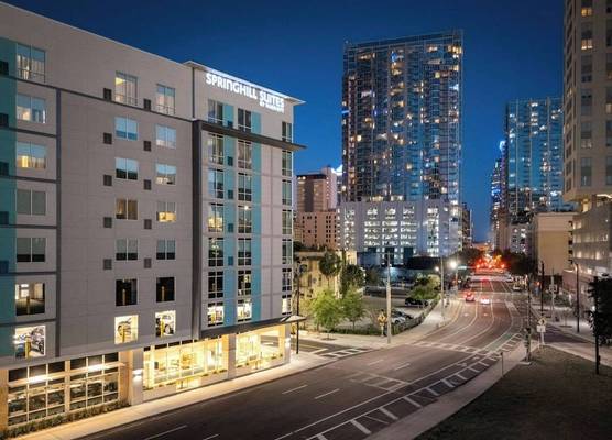 SpringHill Suites by Marriott Tampa Downtown 1