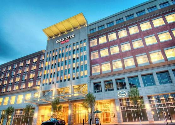 Courtyard by Marriott Greenville Downtown 1