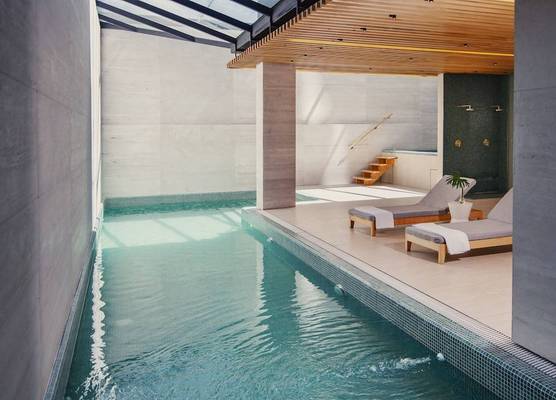 Met Hotel 1