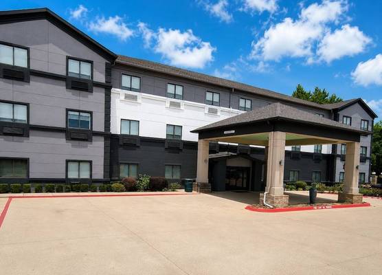 Garner Hotel Tyler Southwest by IHG 1
