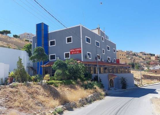 Petra Guests Hotel 1
