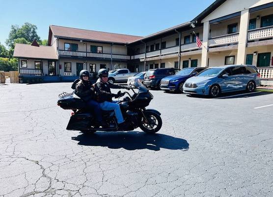 Alpine Valley Inn 1
