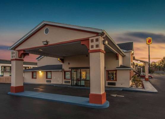 Super 8 by Wyndham Florence 1