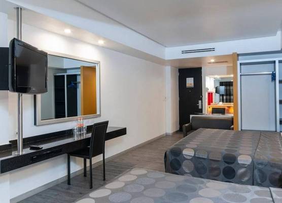 Hotel Harare 1