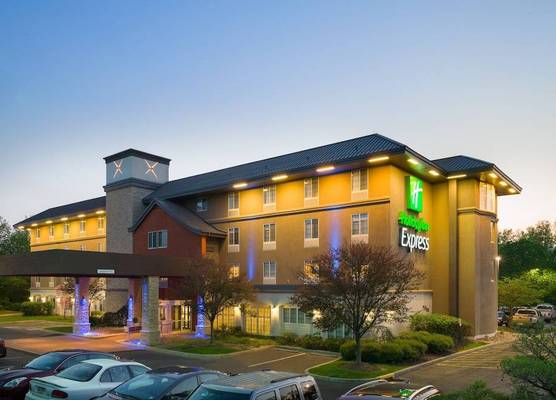 Holiday Inn Express PHILADELPHIA NE - LANGHORNE by IHG 1