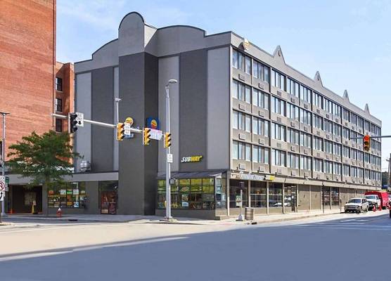 Comfort Inn Cleveland Downtown 1