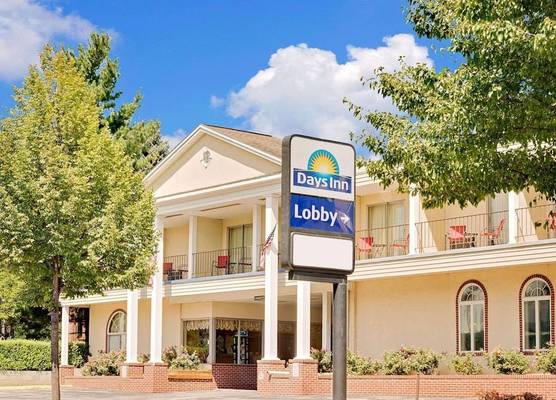 Days Inn by Wyndham Waynesboro 1