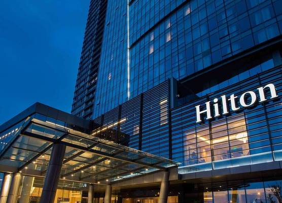 Hilton Wuhan Riverside 1