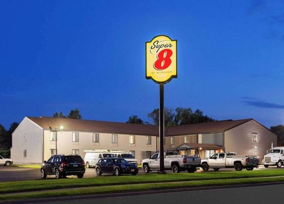 Super 8 by Wyndham Sun Prairie/Madison E 1