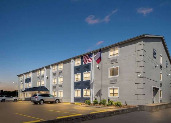 SureStay by Best Western Groves 1