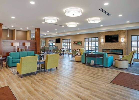 Comfort Inn & Suites Harrisonburg 1