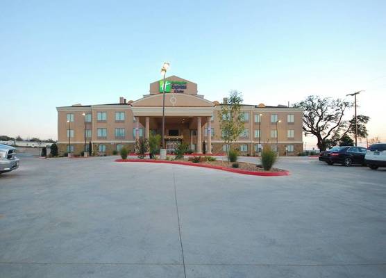 Holiday Inn Express & Suites GONZALES by IHG 1