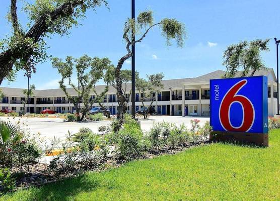 Motel 6-Rockport, TX 1