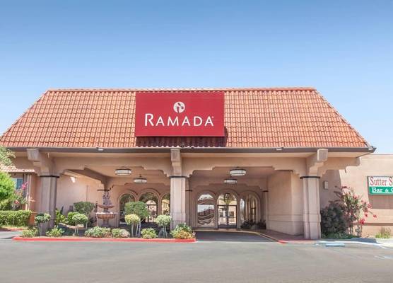 Ramada by Wyndham Fresno North 1