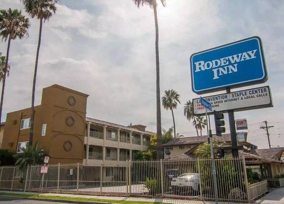Rodeway Inn Convention Center 1